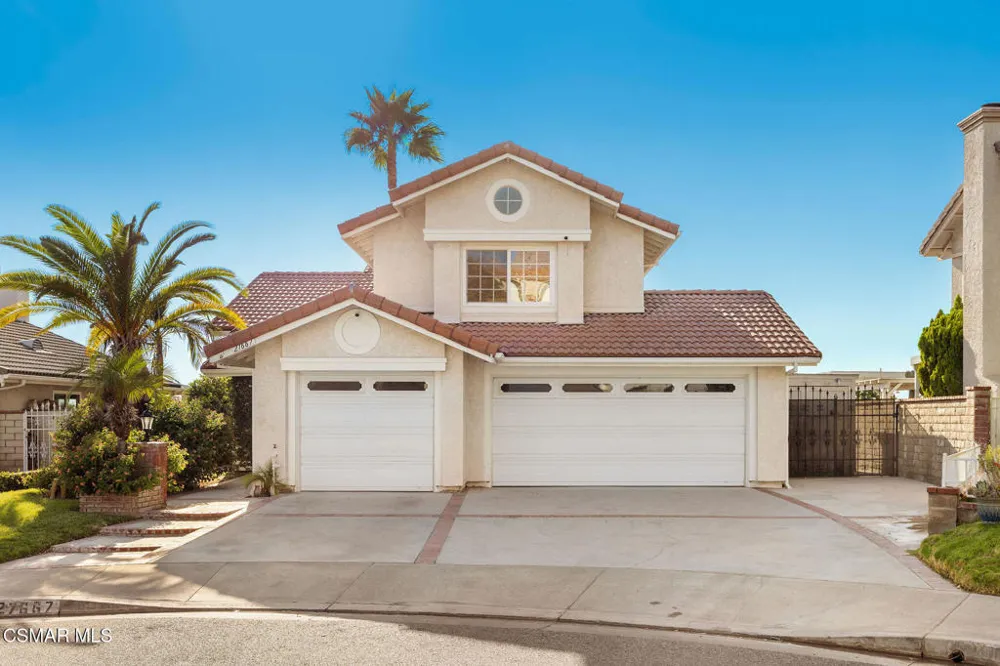 27667 Taryn Drive Saugus, CA 91350