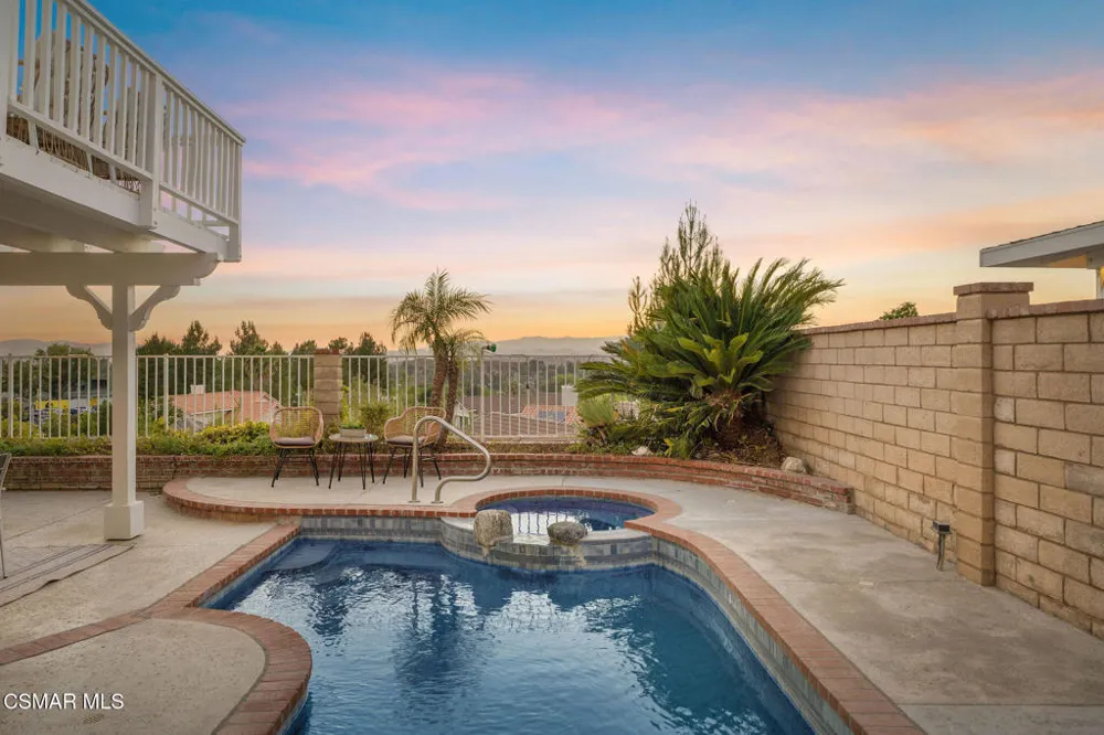 27667 Taryn Drive Saugus, CA 91350