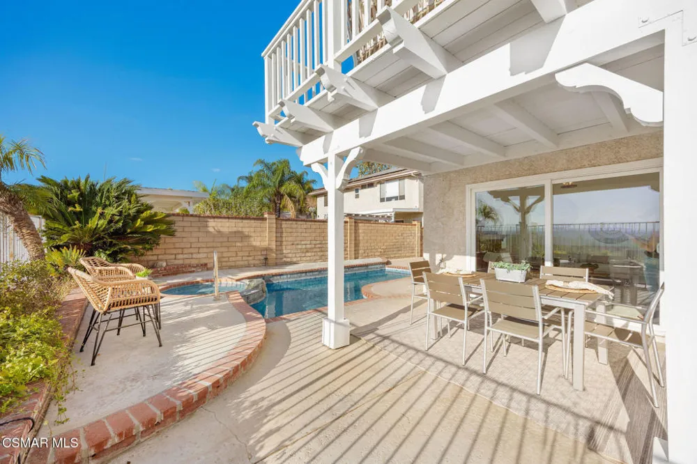 27667 Taryn Drive Saugus, CA 91350