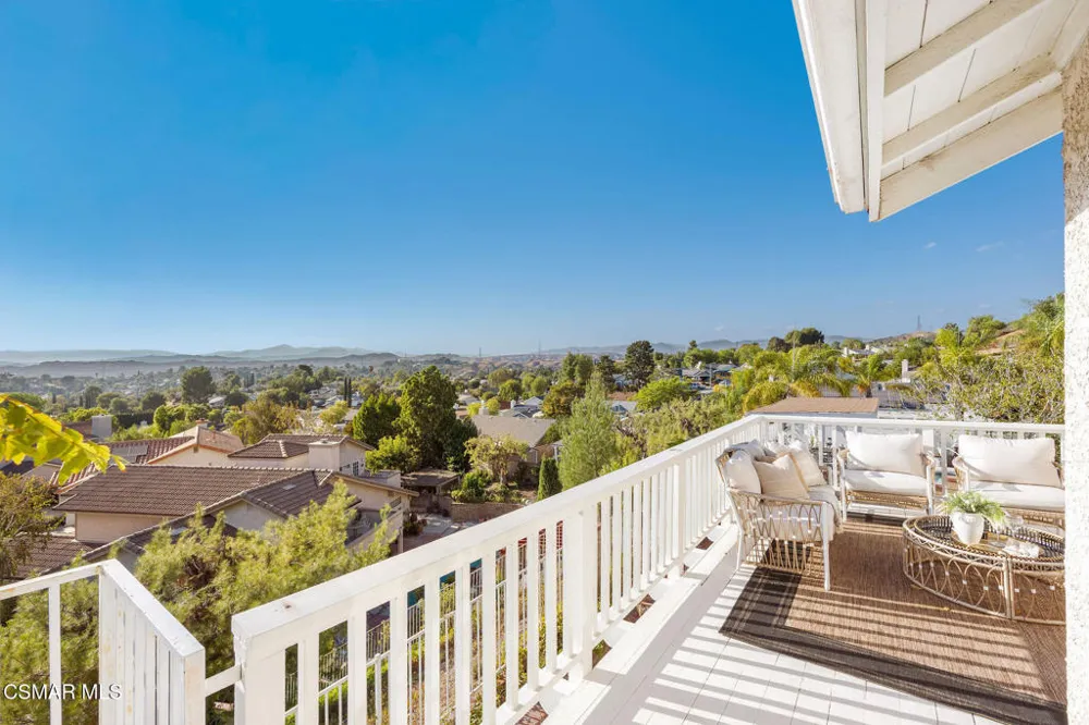 27667 Taryn Drive Saugus, CA 91350