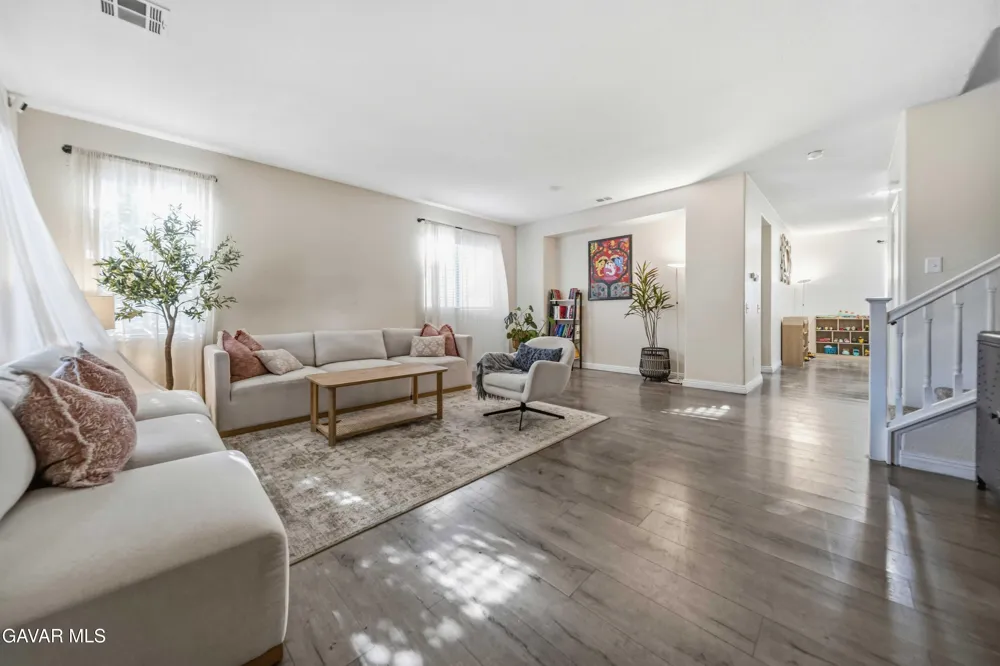 2757 Emerald Lane Lancaster, CA 93535