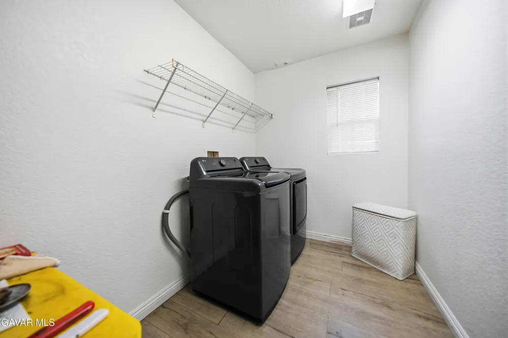 2757 Emerald Lane Lancaster, CA 93535