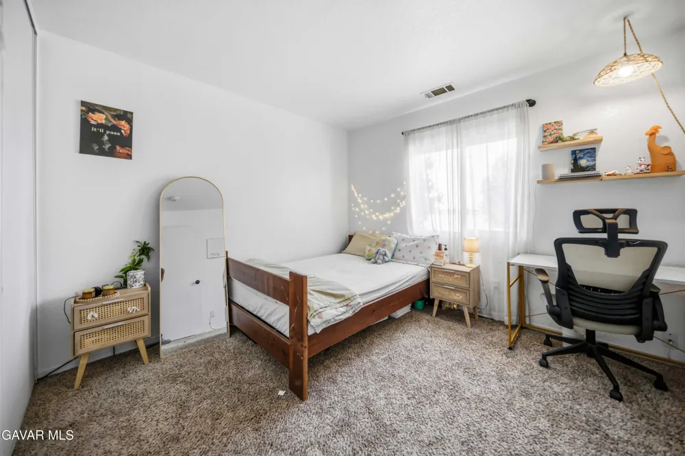 2757 Emerald Lane Lancaster, CA 93535