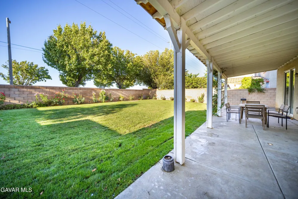 2757 Emerald Lane Lancaster, CA 93535