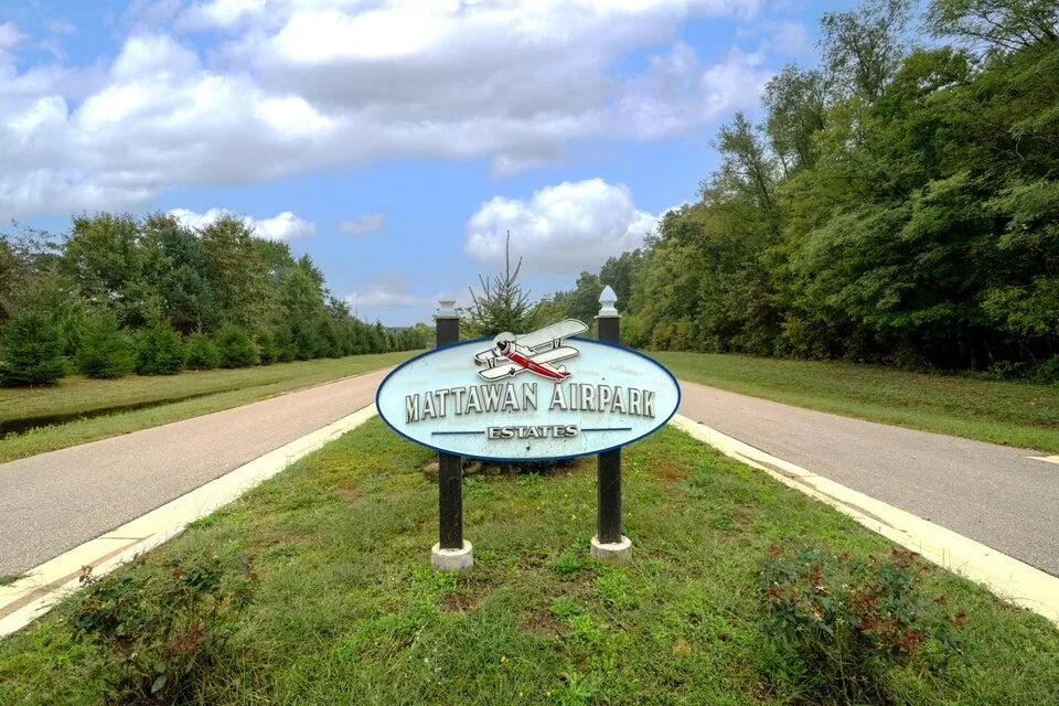 60713 Airpark Lane Mattawan, MI 49071