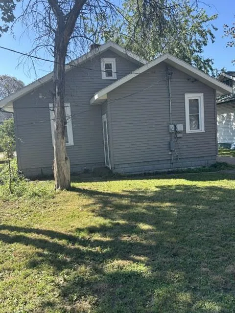 635 E Main Street Benton Harbor, MI 49022