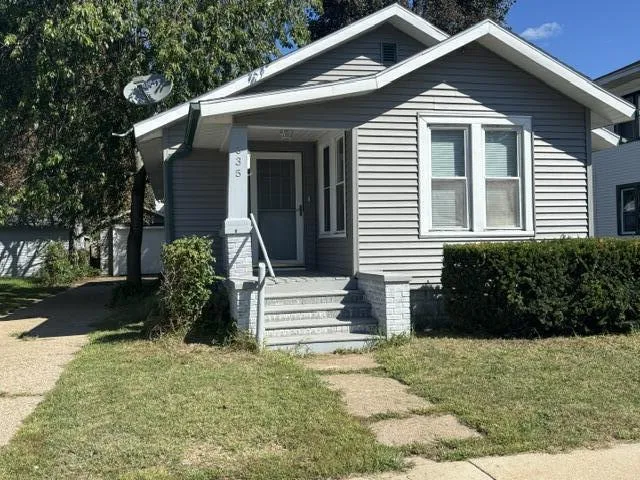 635 E Main Street Benton Harbor, MI 49022