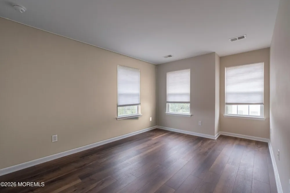 24 Kyle Drive Tinton Falls, NJ 07712