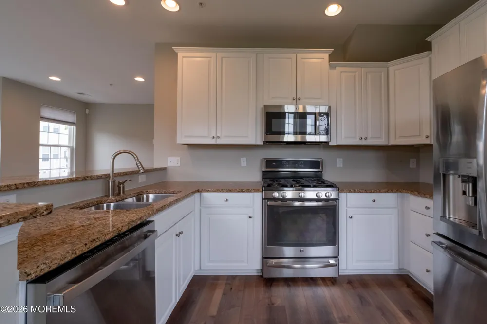 24 Kyle Drive Tinton Falls, NJ 07712
