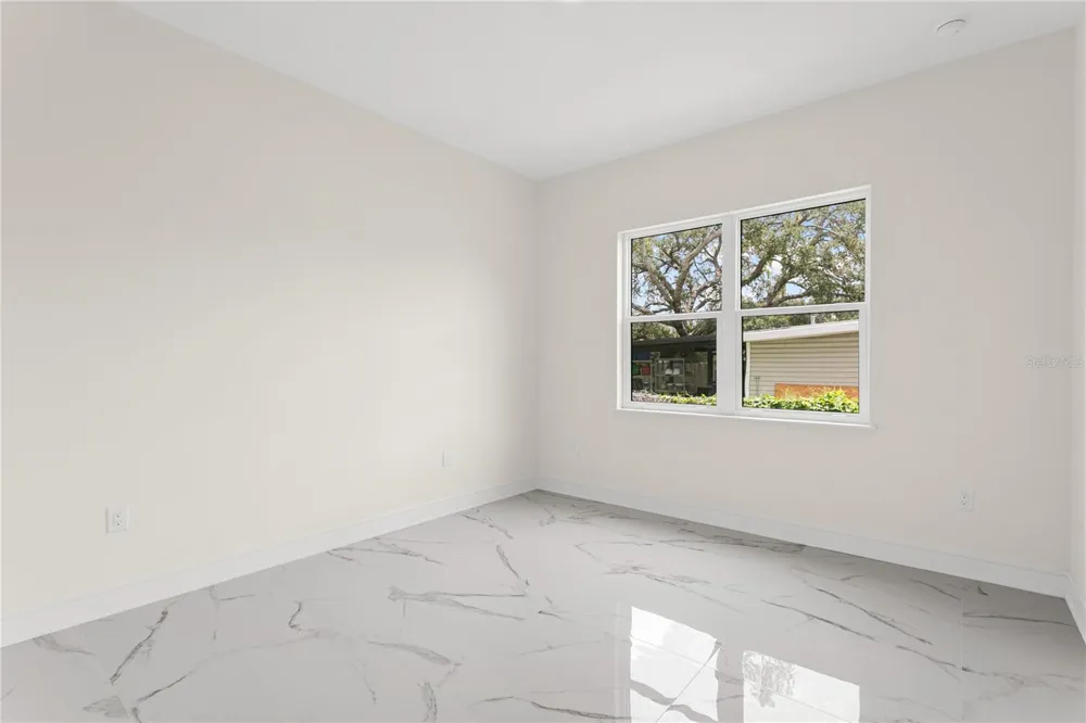 3605 W BAY AVENUE Tampa, FL 33611
