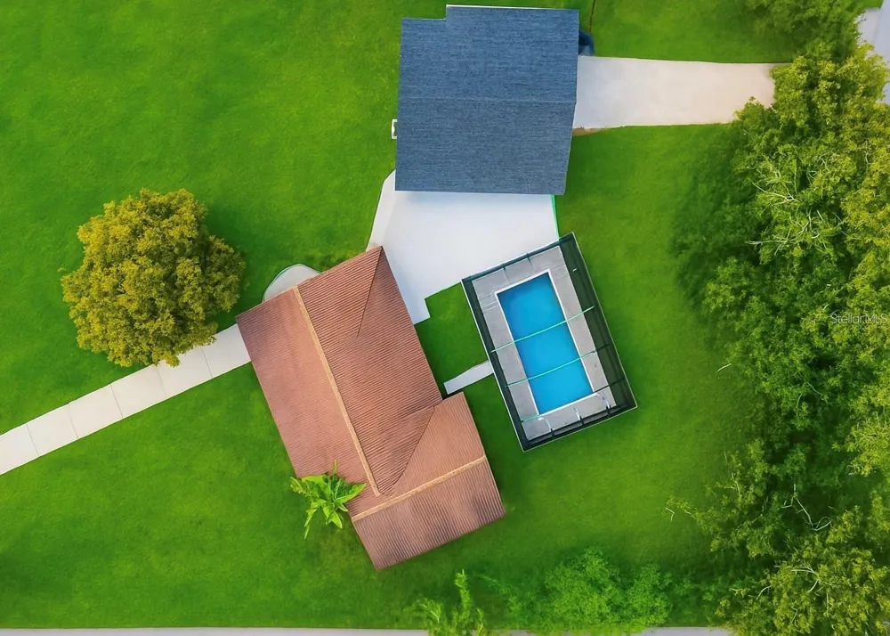 20 2ND AVENUE SE Lutz, FL 33549