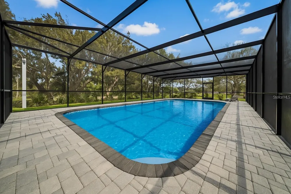 20 2ND AVENUE SE Lutz, FL 33549