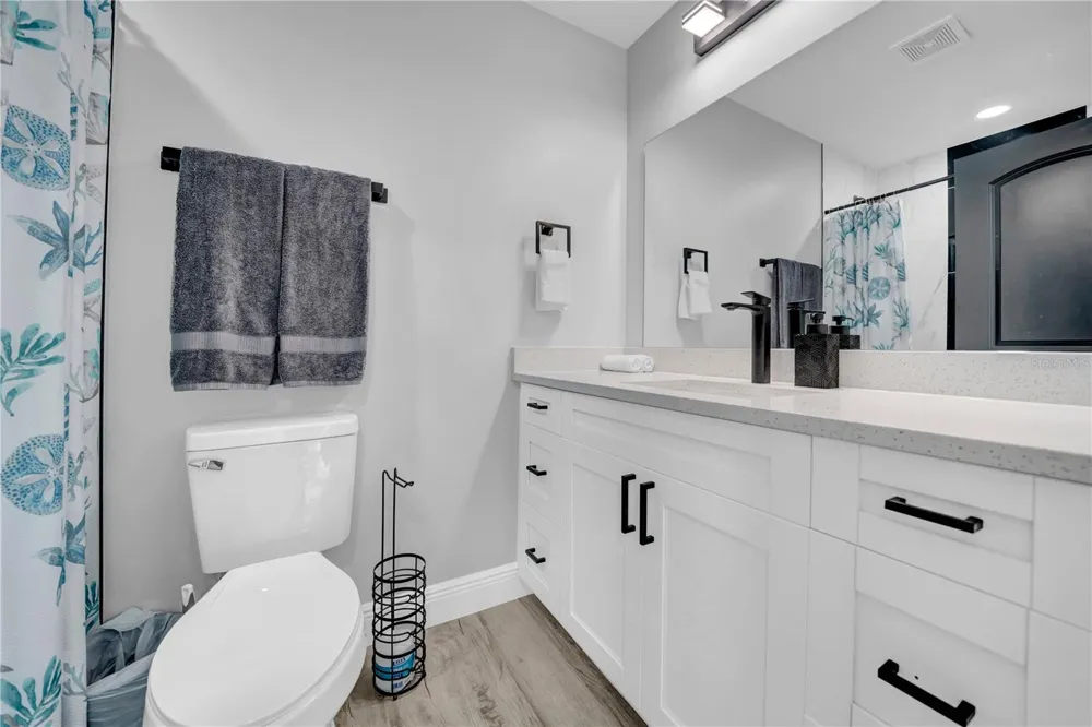 20 2ND AVENUE SE Lutz, FL 33549