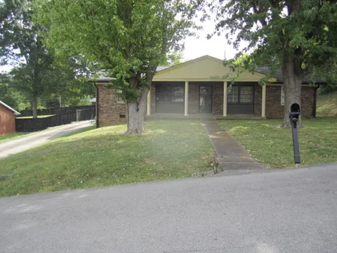 1140 Sugarberry Ln