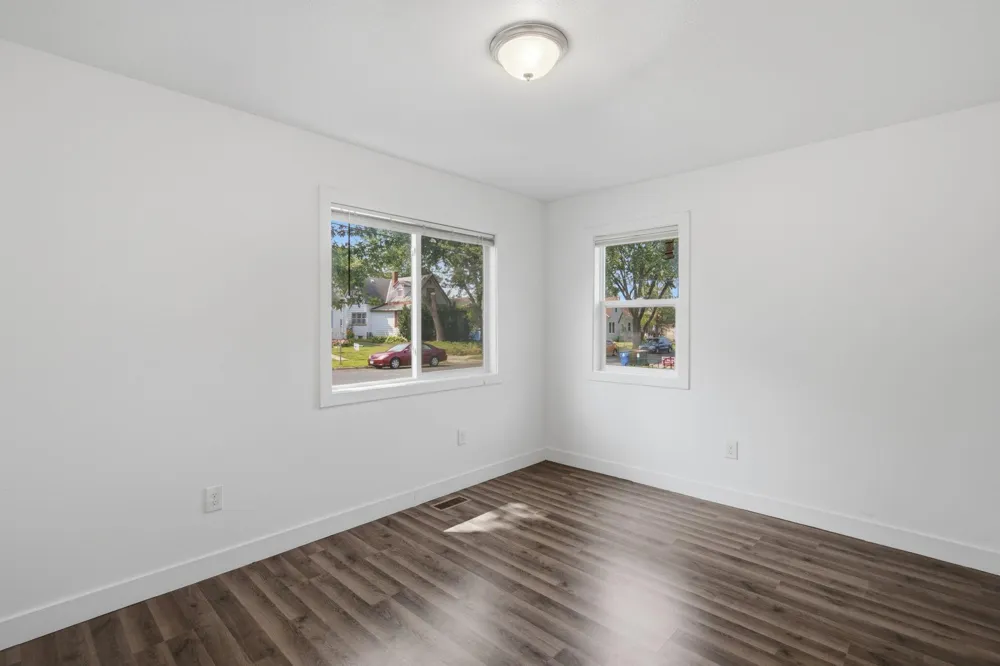 1037 Gould Avenue NE Columbia Heights, MN 55421