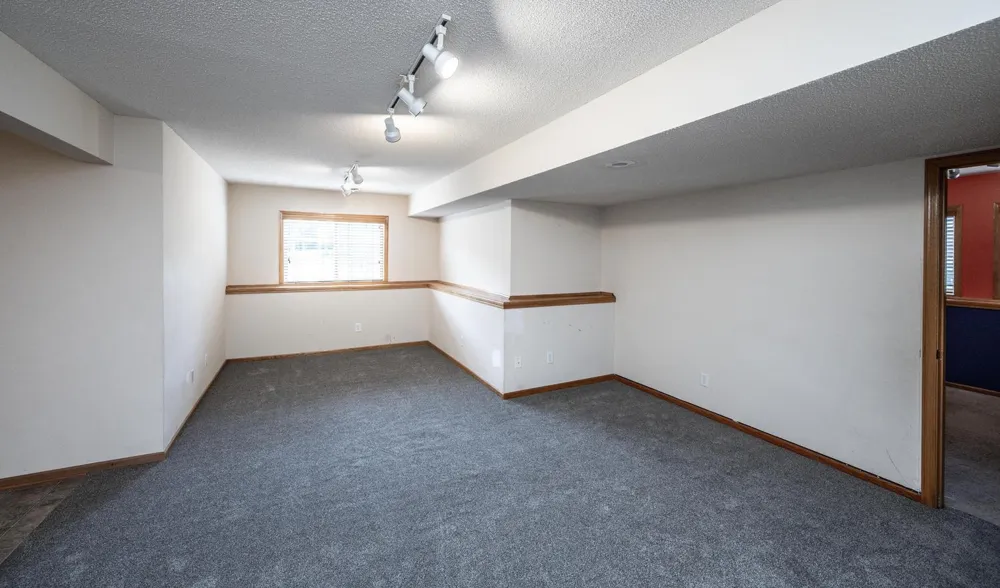 17091 Fairhill Avenue Farmington, MN 55024