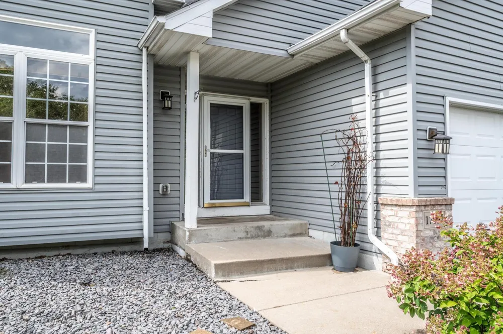 17091 Fairhill Avenue Farmington, MN 55024