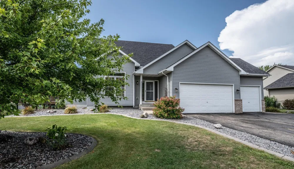17091 Fairhill Avenue Farmington, MN 55024