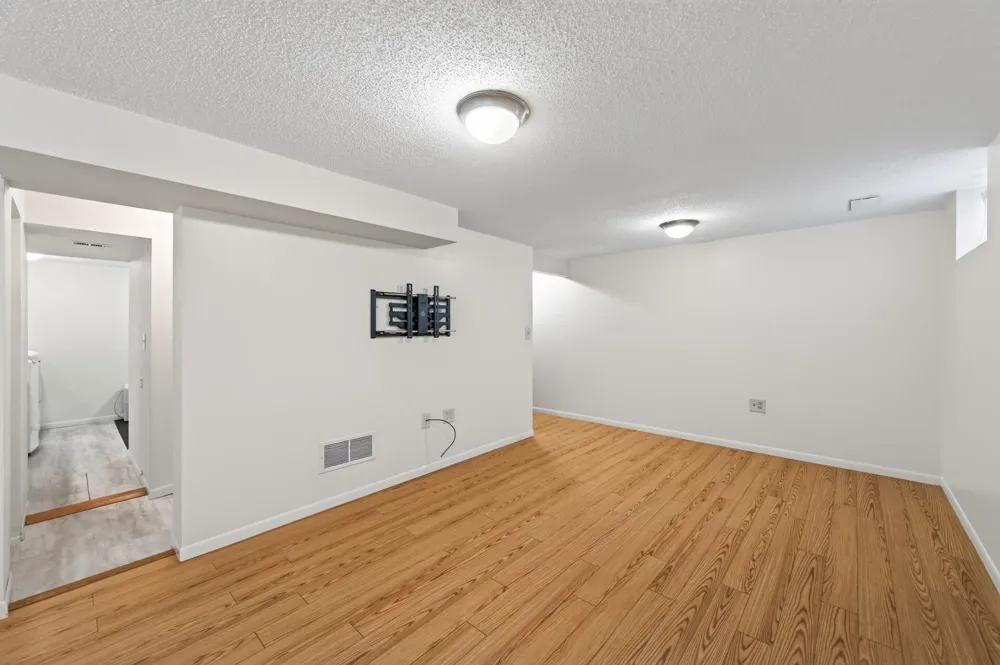 10957 Magnolia Street NW Coon Rapids, MN 55448