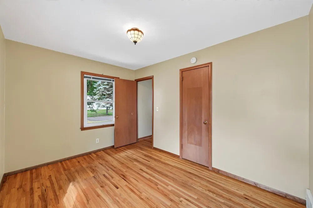 10957 Magnolia Street NW Coon Rapids, MN 55448
