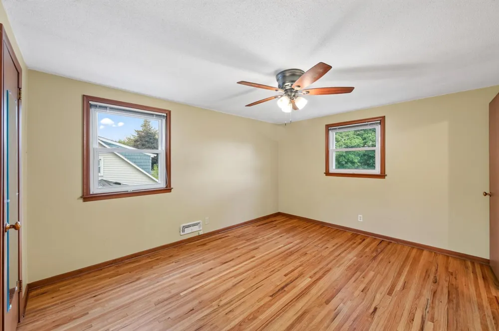 10957 Magnolia Street NW Coon Rapids, MN 55448