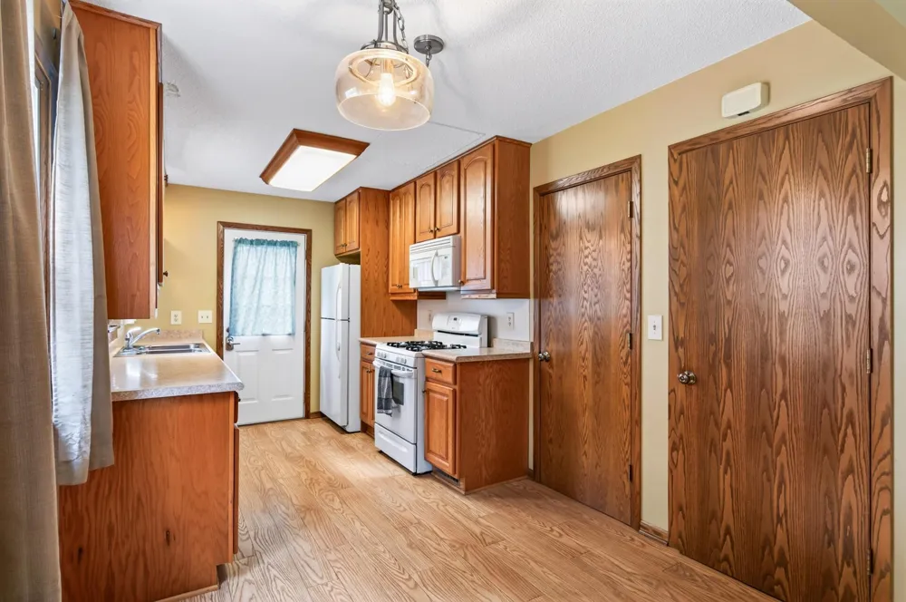 10957 Magnolia Street NW Coon Rapids, MN 55448