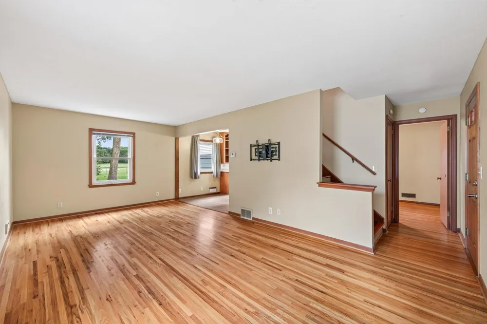 10957 Magnolia Street NW Coon Rapids, MN 55448