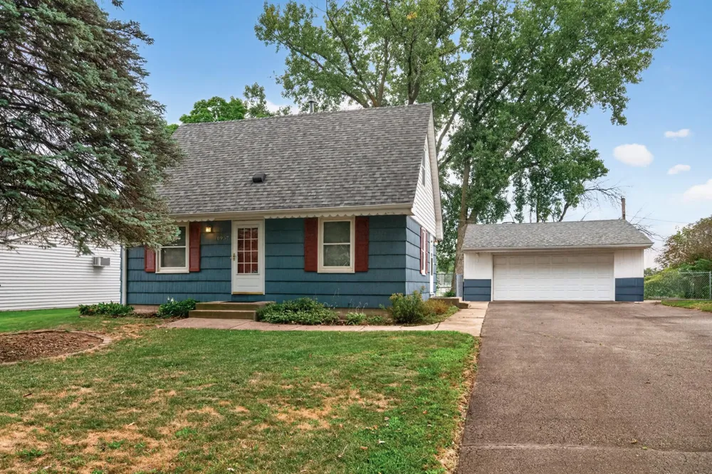 10957 Magnolia Street NW Coon Rapids, MN 55448