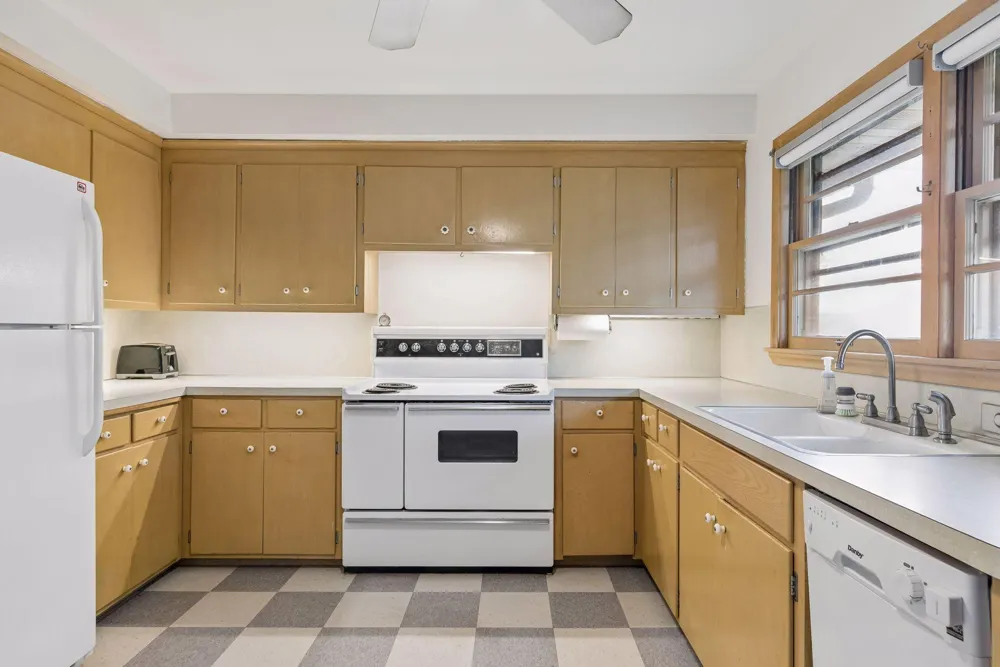 6032 Logan Avenue S Minneapolis, MN 55419