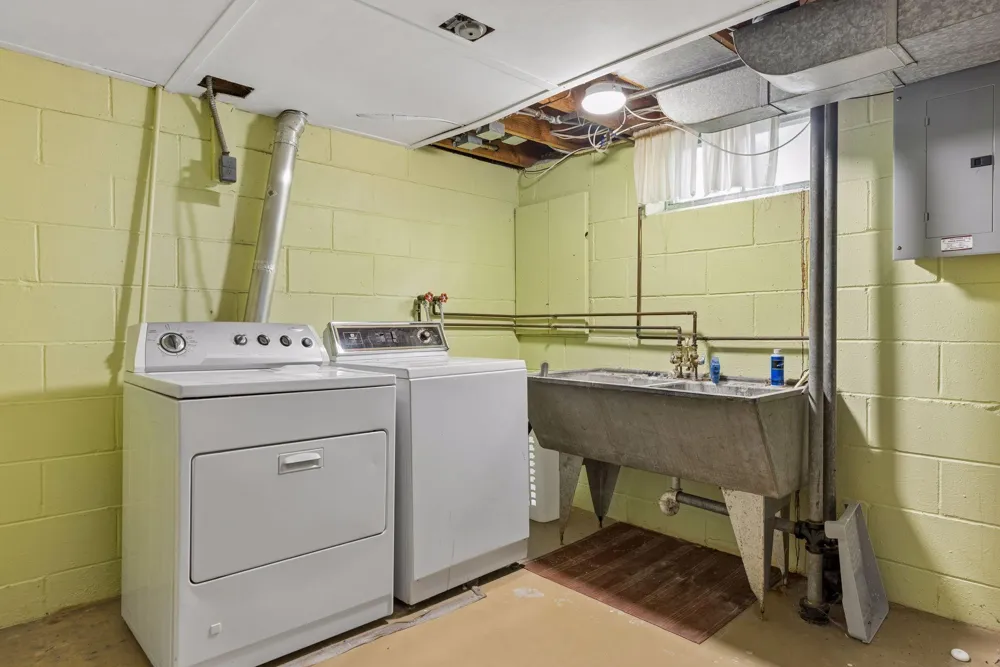 6032 Logan Avenue S Minneapolis, MN 55419
