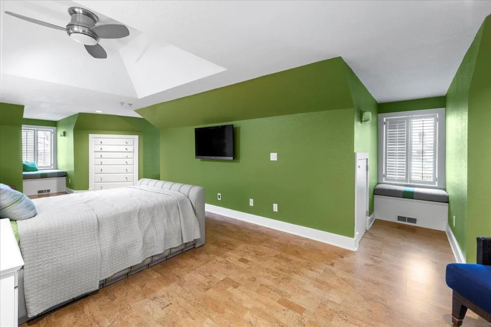 1724 Summit Avenue #R Minneapolis, MN 55403