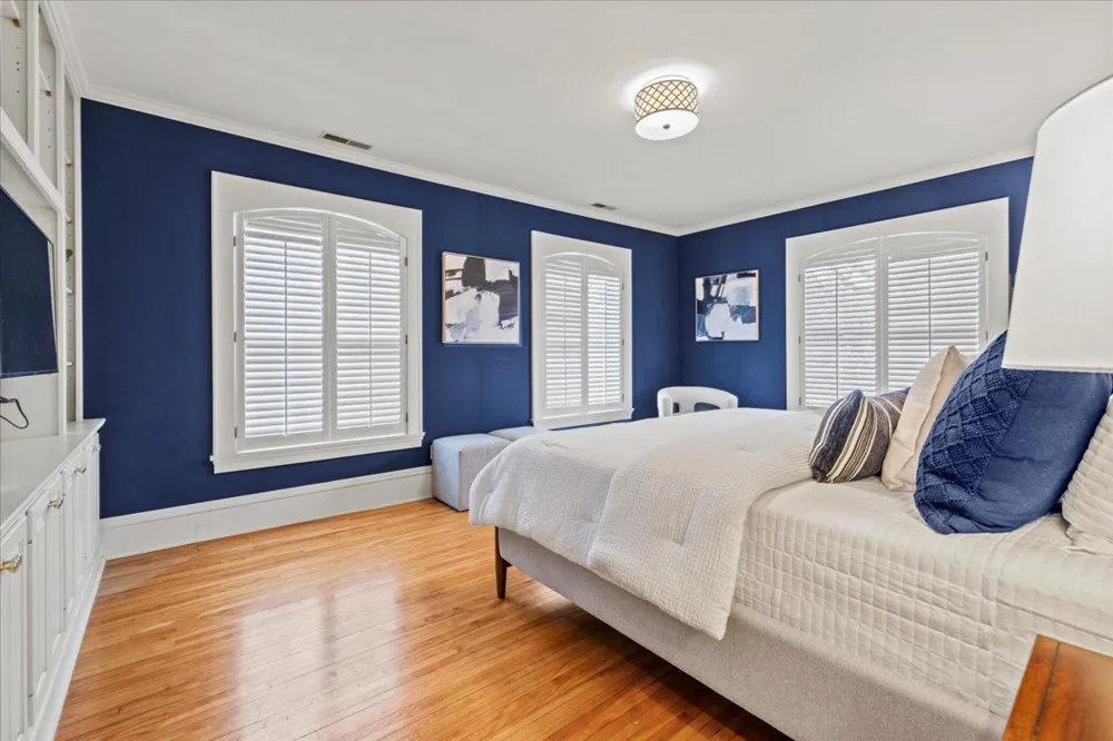 1724 Summit Avenue #R Minneapolis, MN 55403