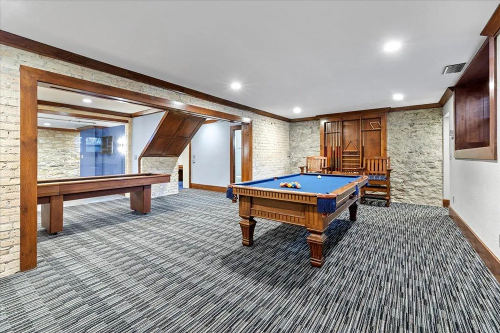 1724 Summit Avenue #R Minneapolis, MN 55403