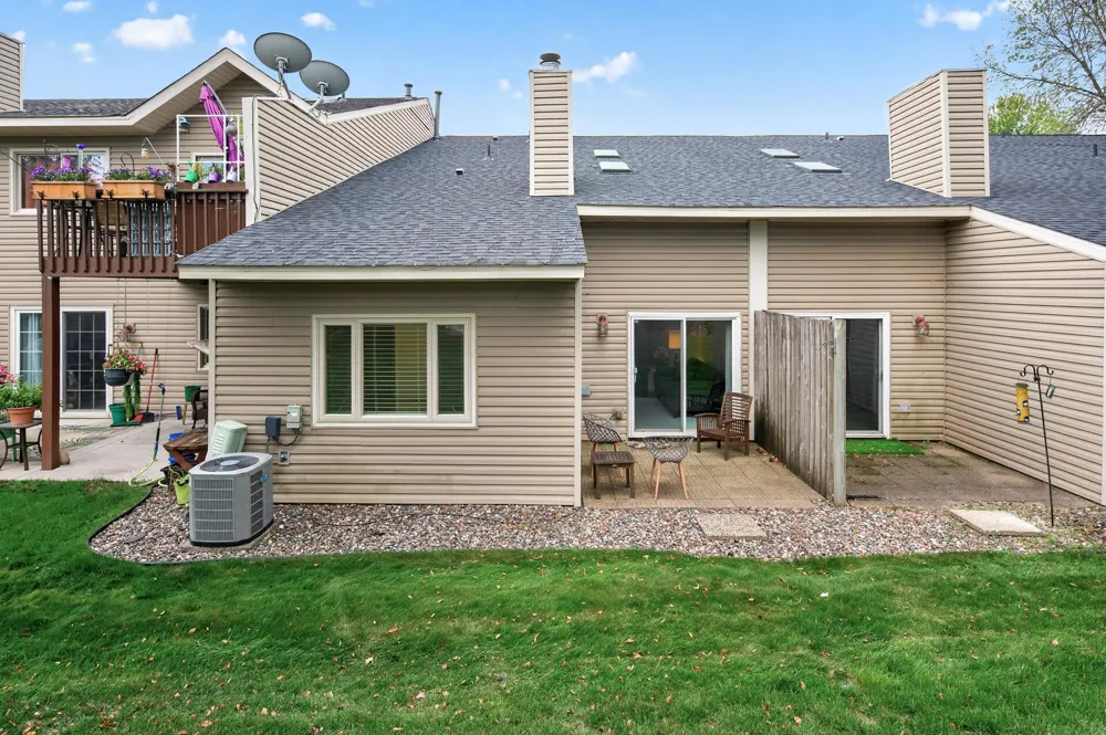 12713 82nd Place Maple Grove, MN 55369