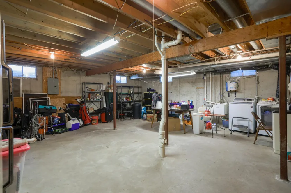 9622 Polaris Lane Maple Grove, MN 55369