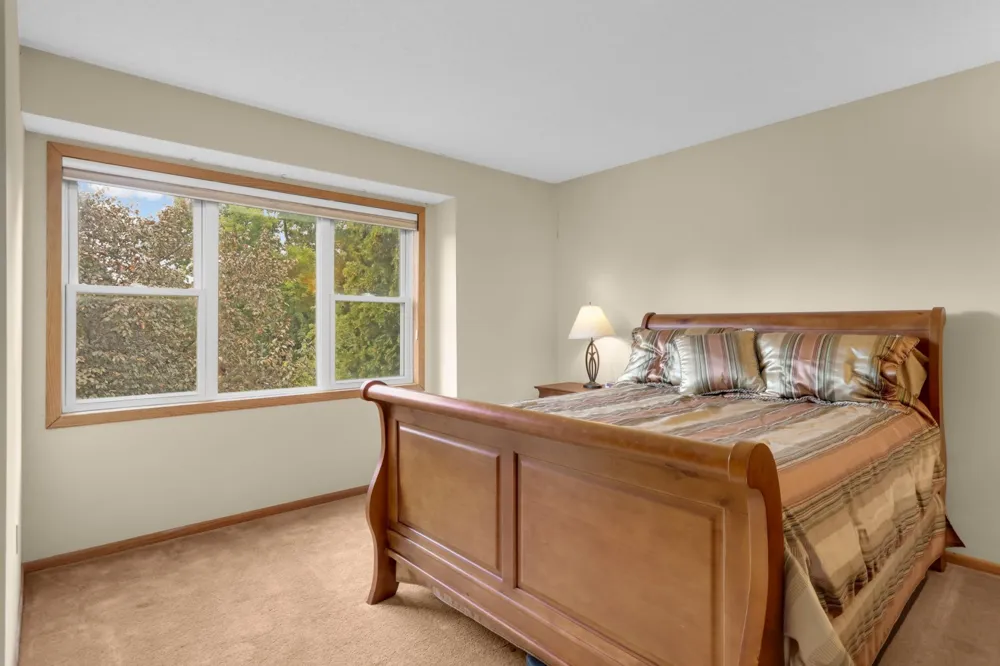 9622 Polaris Lane Maple Grove, MN 55369