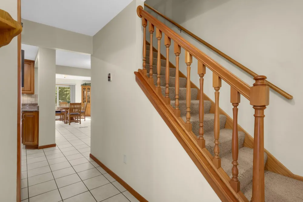 9622 Polaris Lane Maple Grove, MN 55369