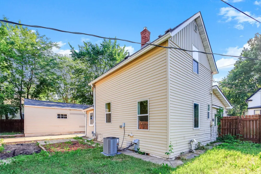 941 Cypress Street Saint Paul, MN 55106