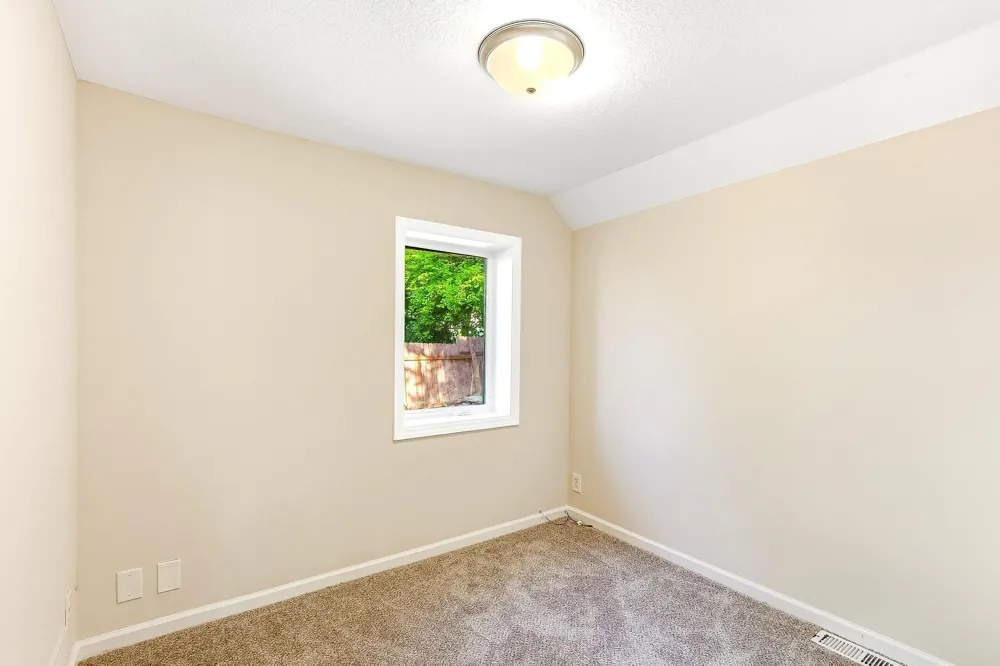 941 Cypress Street Saint Paul, MN 55106