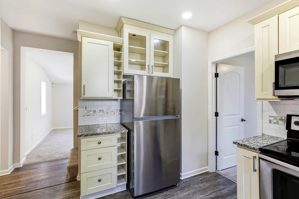 941 Cypress Street Saint Paul, MN 55106