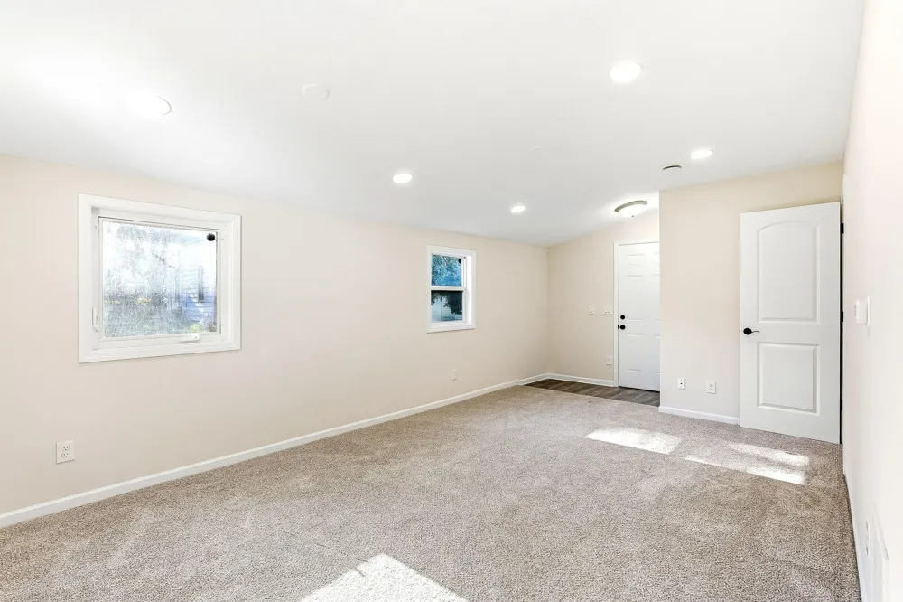 941 Cypress Street Saint Paul, MN 55106