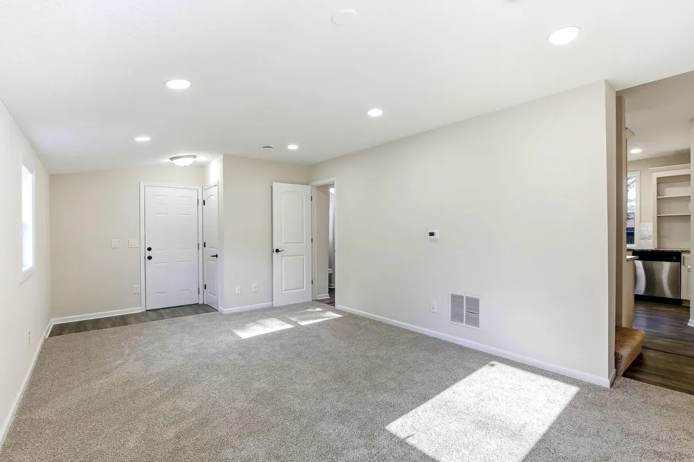 941 Cypress Street Saint Paul, MN 55106