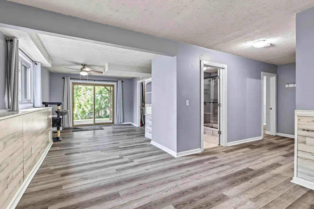 16781 Jonquil Trail Lakeville, MN 55044