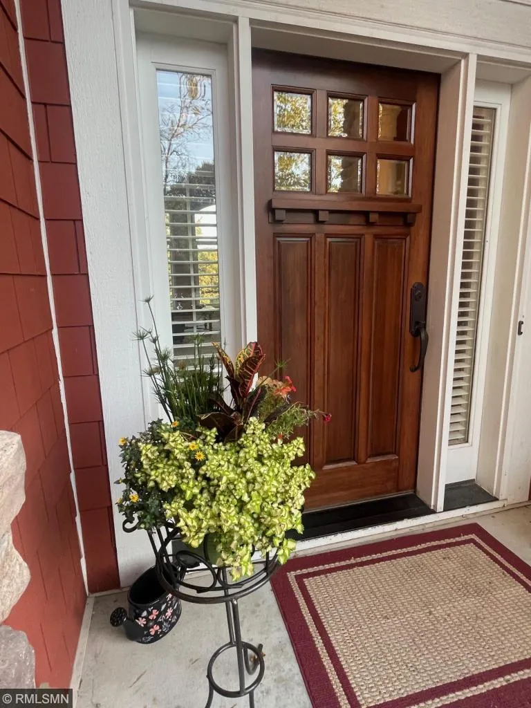 7201 Howard Lane Eden Prairie, MN 55346