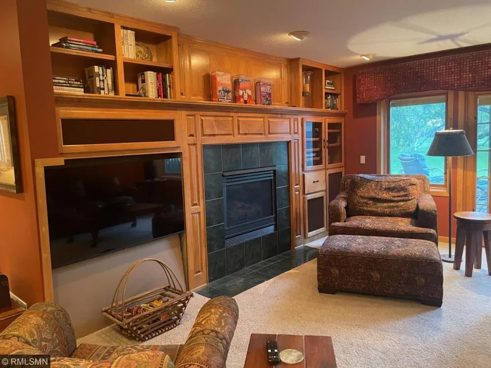 7201 Howard Lane Eden Prairie, MN 55346