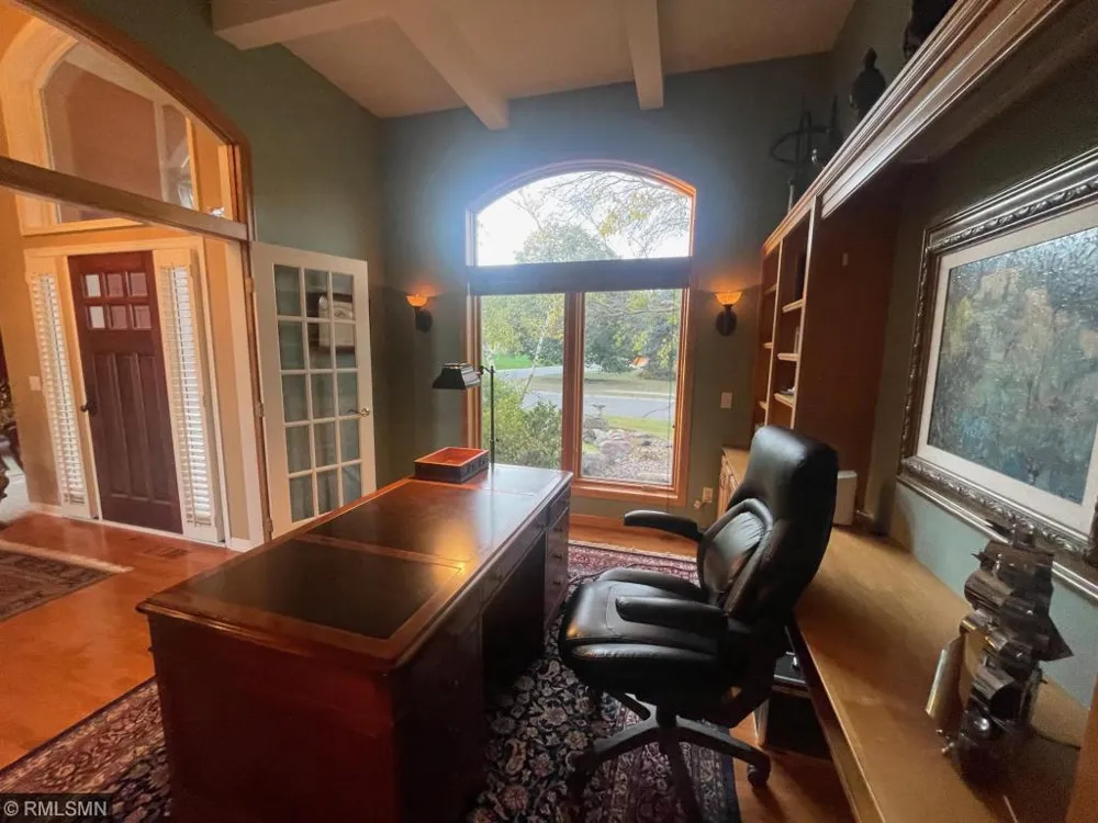 7201 Howard Lane Eden Prairie, MN 55346
