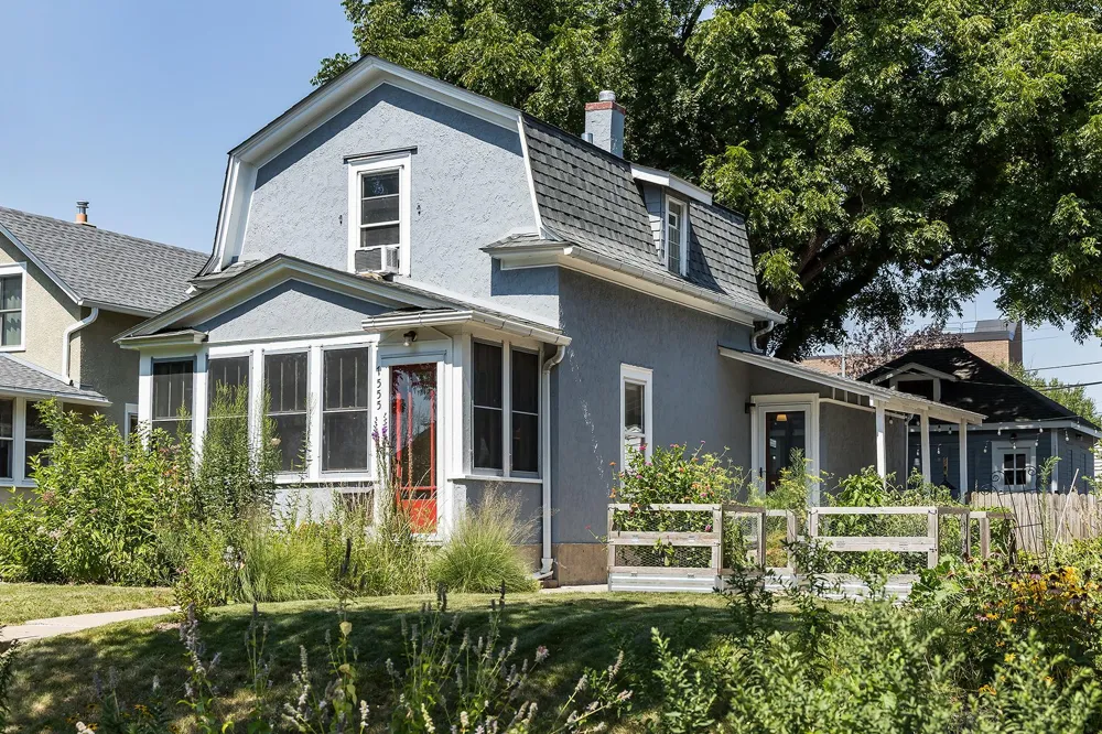 1555 Almond Avenue Saint Paul, MN 55108