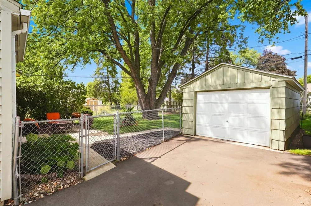 9104 Stanlen Road Saint Louis Park, MN 55426
