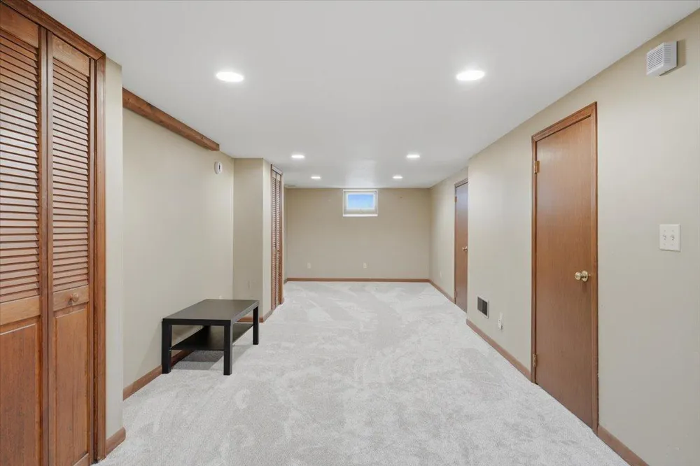 9104 Stanlen Road Saint Louis Park, MN 55426