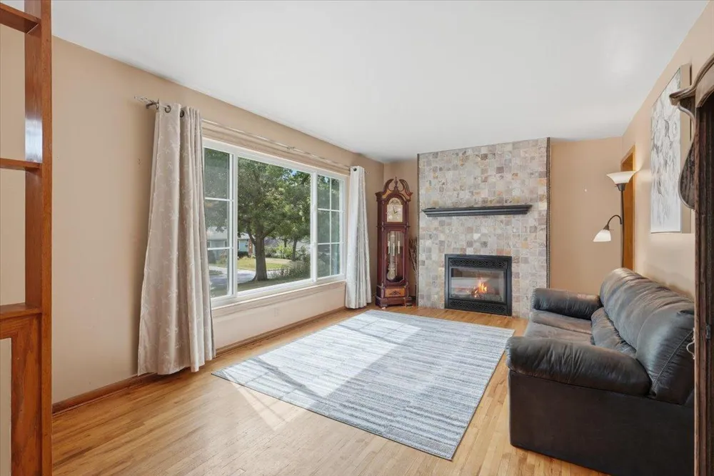 9104 Stanlen Road Saint Louis Park, MN 55426